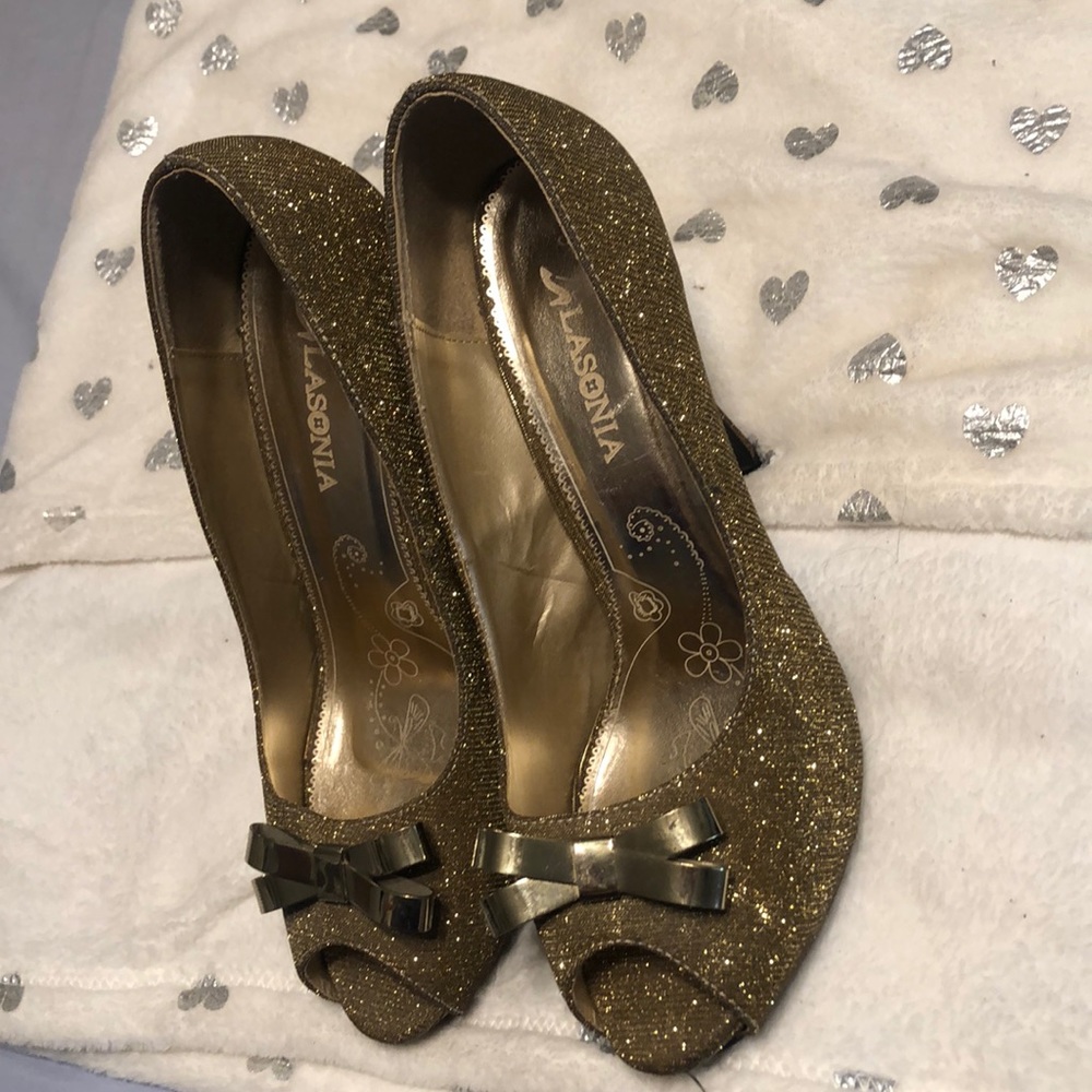 Lasonia Heels
